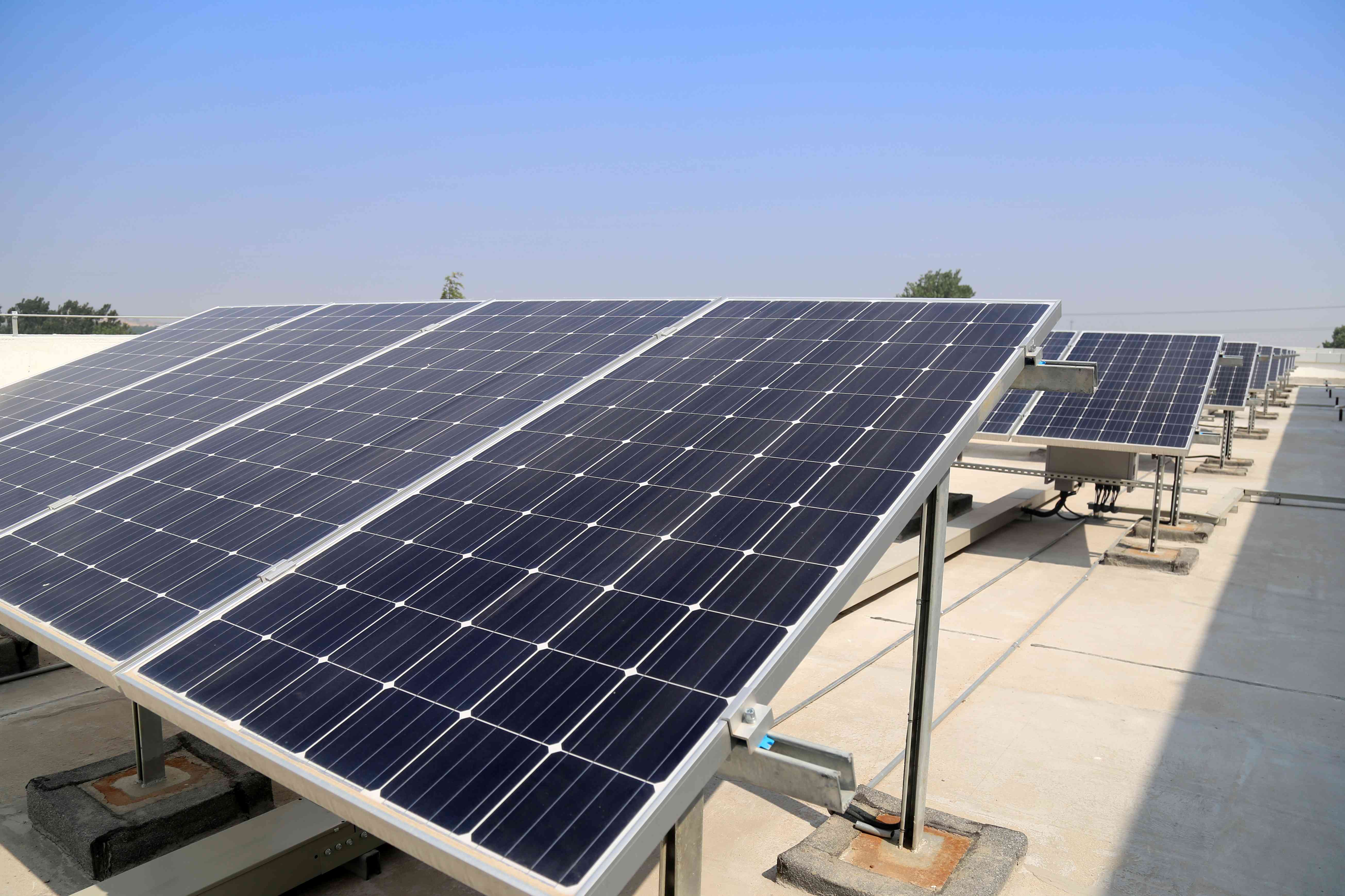 The Future of Clean Energy: How Rooftop Solar Solutions Are Powering IndiaÃ¢â‚¬â„¢s Sustainable Growth